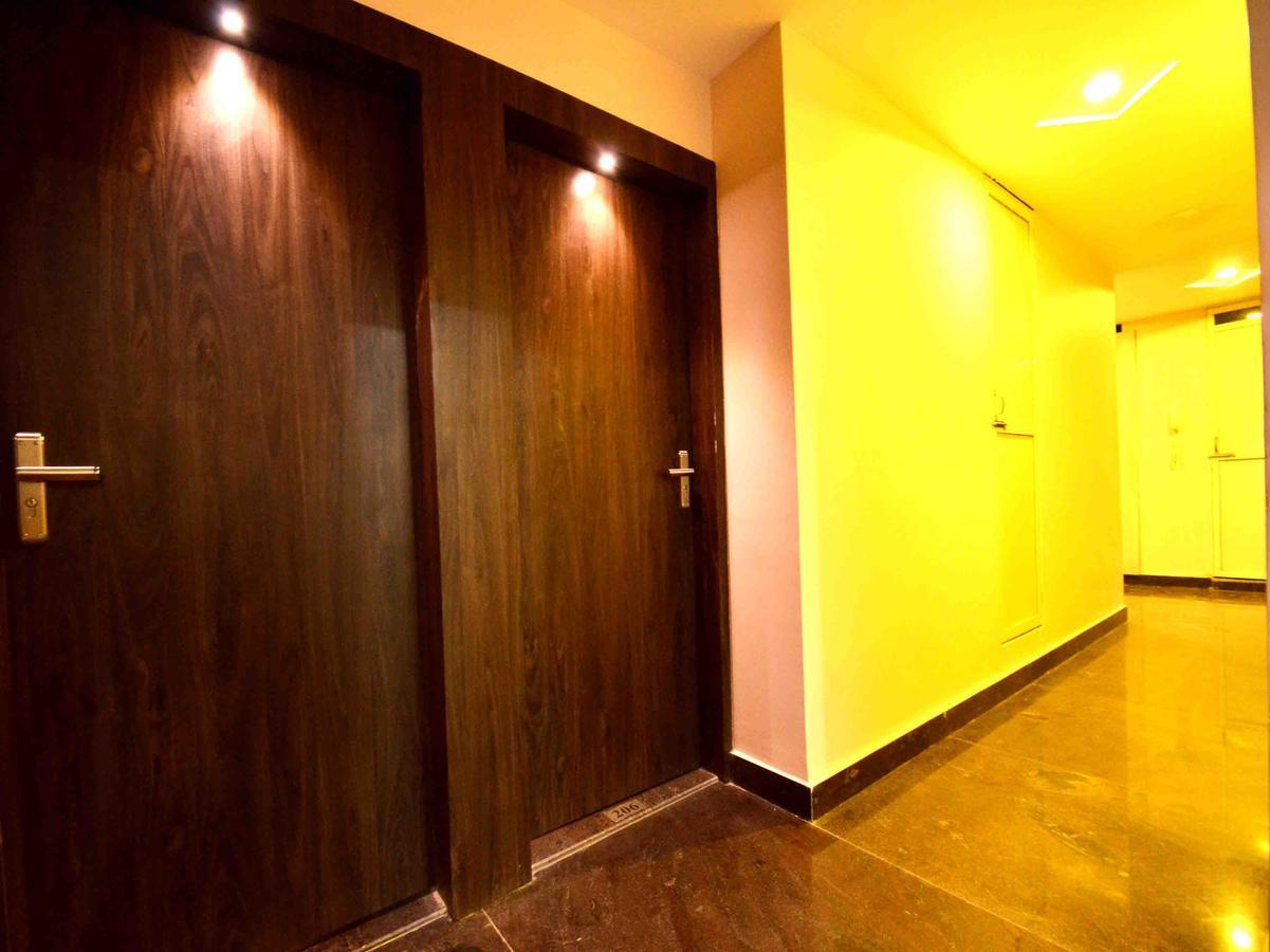 Oyo 2403 Hotel Aamantran Avenue Удджайн Экстерьер фото